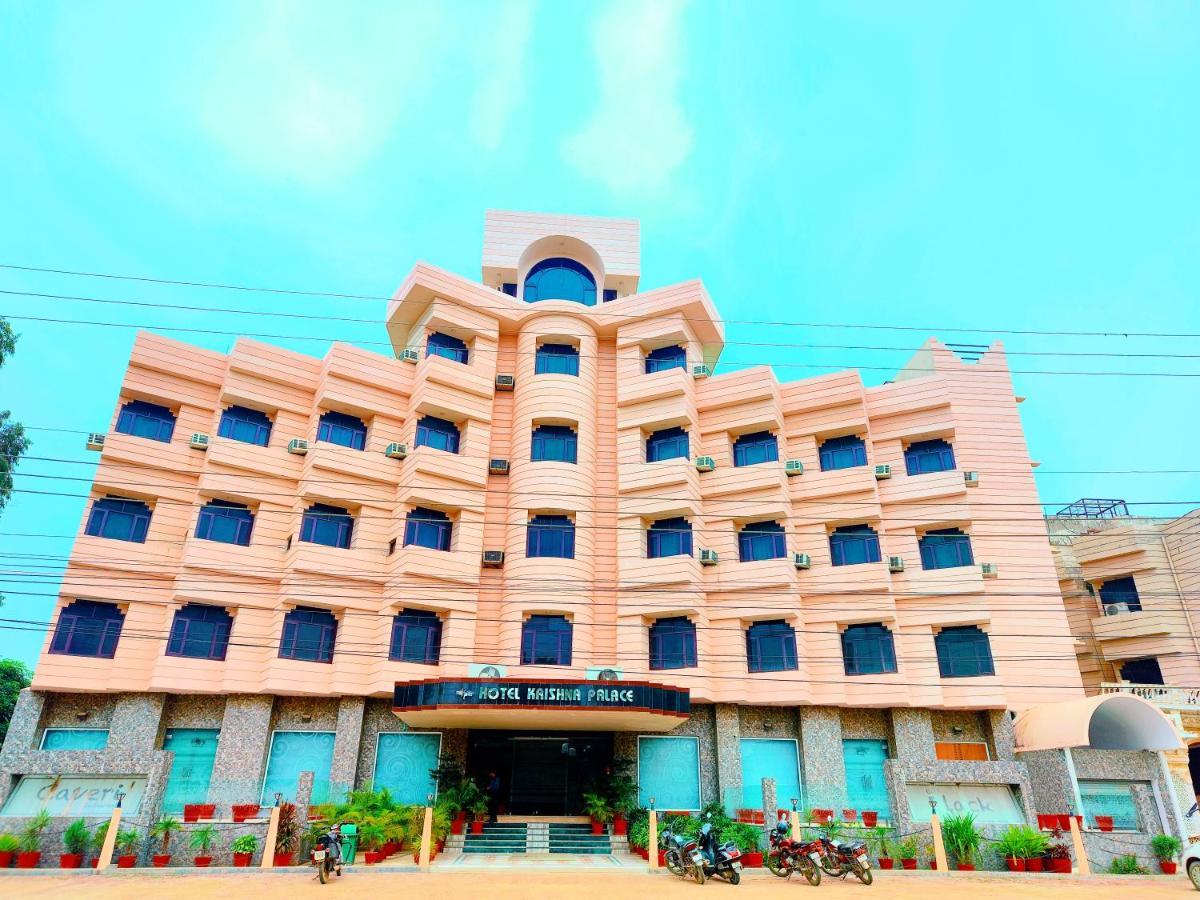 Hotel Krishna Palace Ayodhya Exteriér fotografie